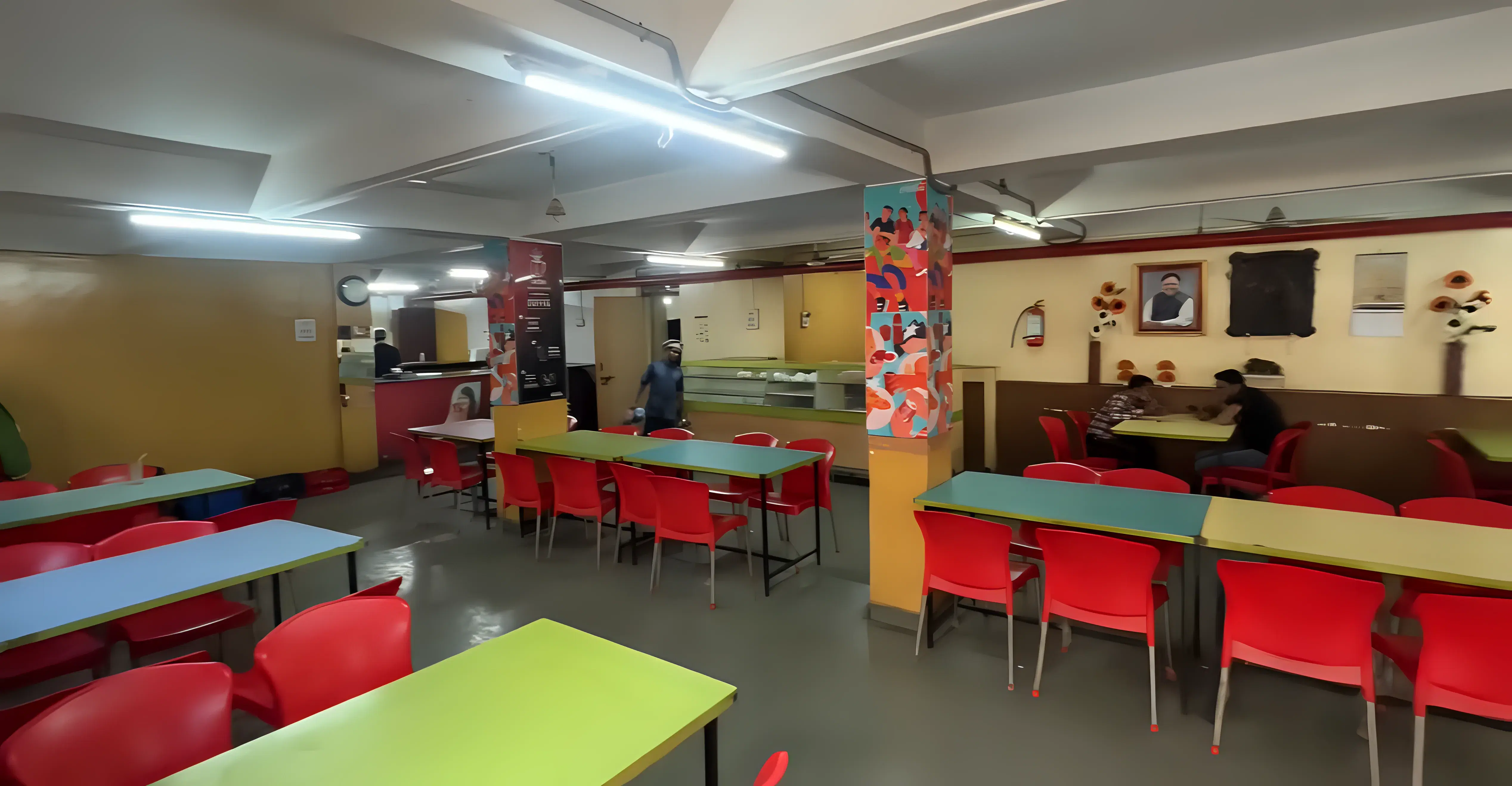 Bharati Vidyapeeth University College of Engineering Pune canteen photo 2